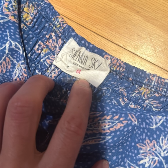 Women’s Babydoll Style Dress, Size M - Picture 4 of 5